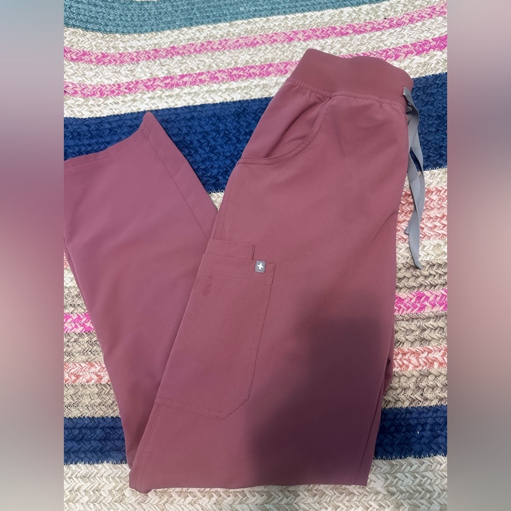 Figs Mauve Straight Leg Scrub Pants